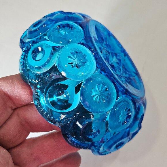 Vintage L.E. Smith Moon And Stars Colonial Blue Glass Small Bowl - Picture 5 of 11